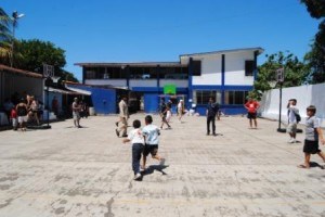 courtyard overview and play