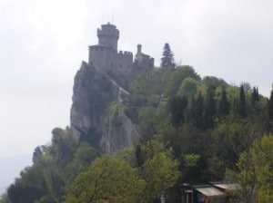 Web San Marino castle