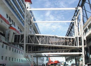 To the top right you can still see in Boston the frames used to help loading and unloading the cargo ships