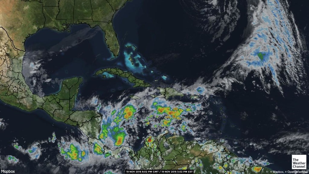 What is green, yellow and red is rain, dense rain. Grey is only overcast or light showers.